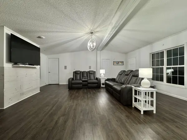 9056 Taylor Cemetery Rd, Lyles, TN 37098