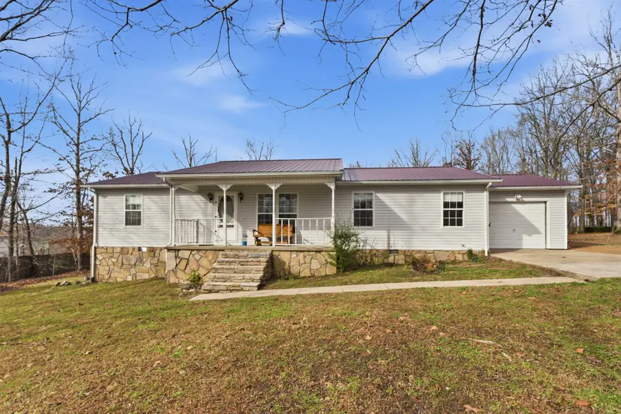 300 Troy Ln, Hohenwald, TN 38462 - Image #2