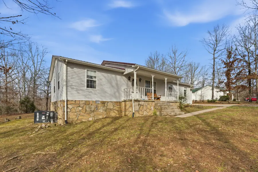 300 Troy Ln, Hohenwald, TN 38462 - Image #3