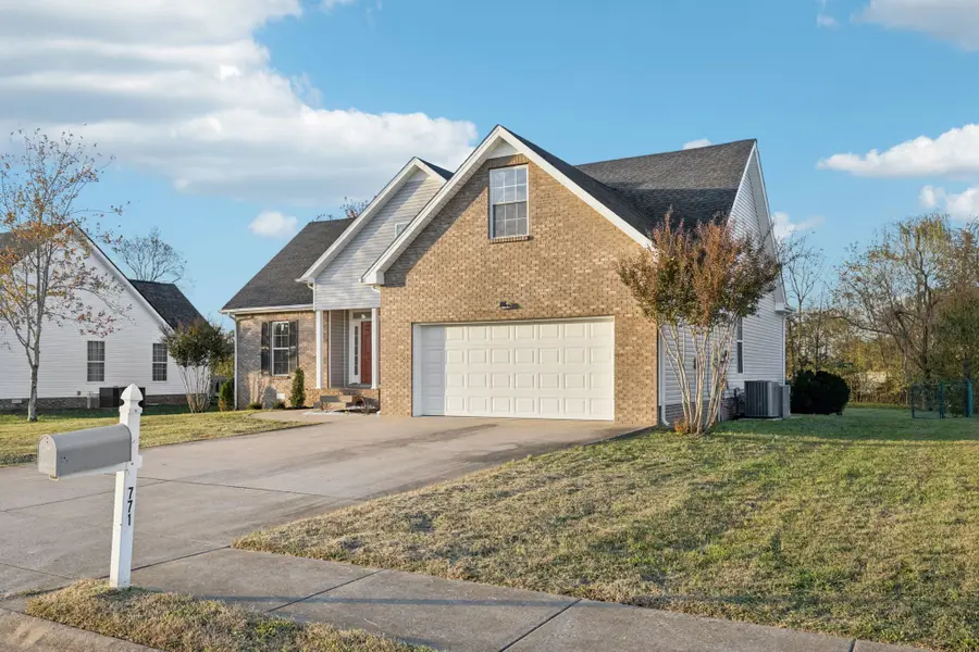 771 Ellie Nat Dr, Clarksville, TN 37040 - Image #2