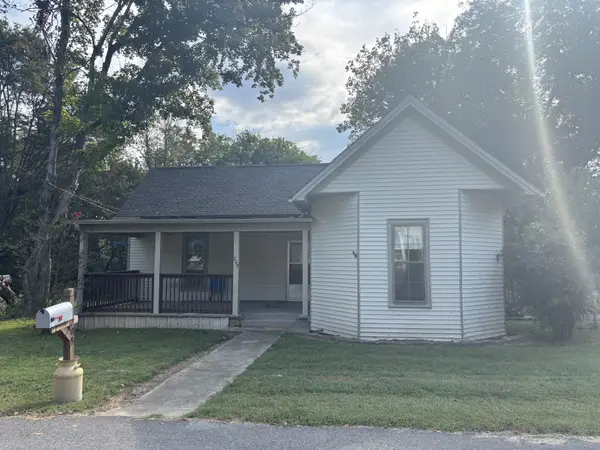 208 College St, Petersburg, TN 37144