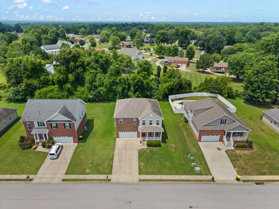 388 Abeline Dr, Clarksville, TN 37043 - Image #2