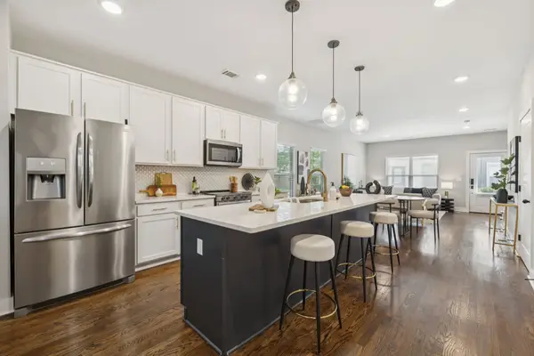 218 Thompson Park Dr, Nashville, TN 37211