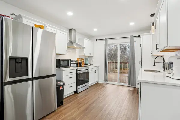 18 Chestnut Dr, Clarksville, TN 37042