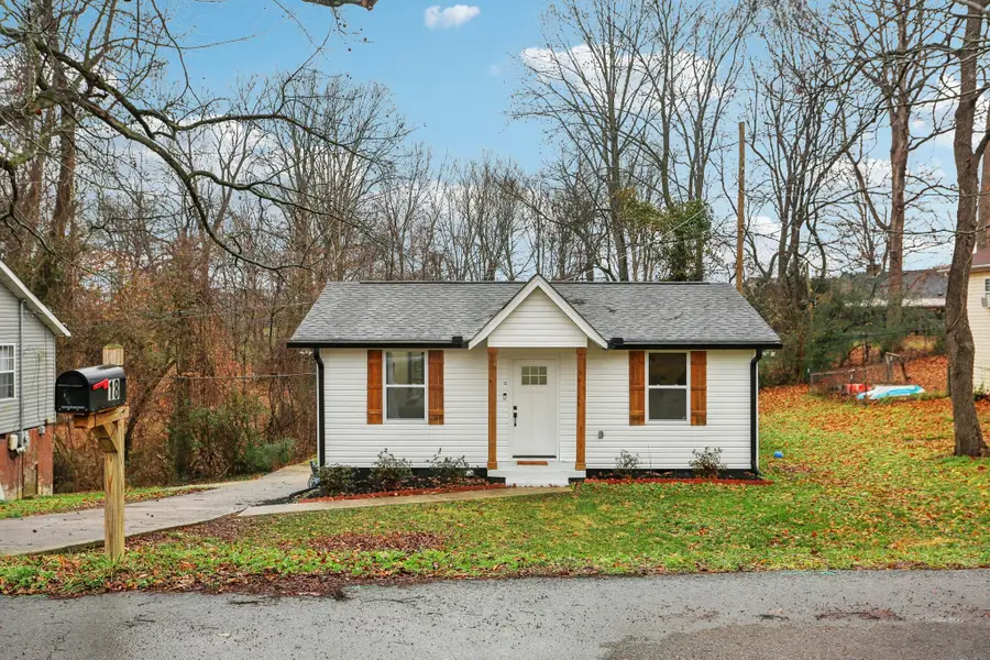 18 Chestnut Dr, Clarksville, TN 37042 - Image #3