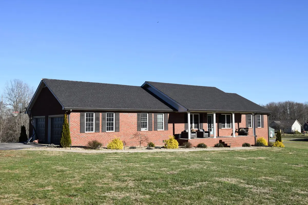 273 Old Coleytown Ln, Lafayette, TN 37083 - Image #1