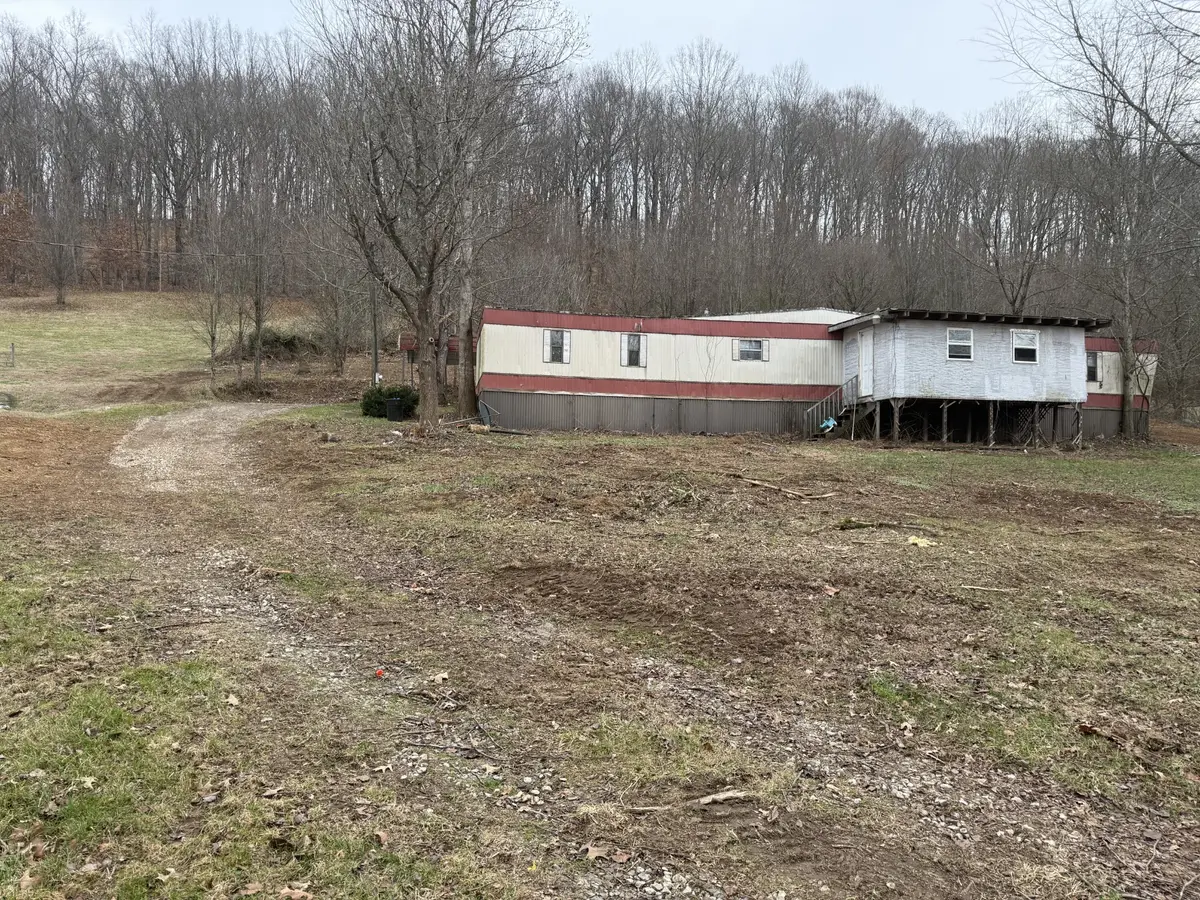 15884 Columbia Hwy, Lynnville, TN 38472 - Image #1