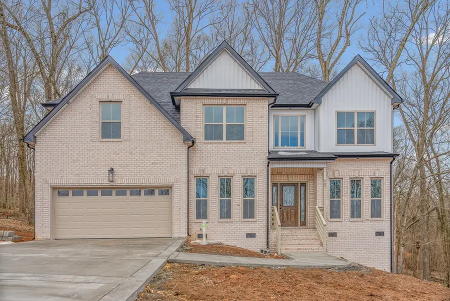 907 Douglas Ln, Clarksville, TN 37043 - #3