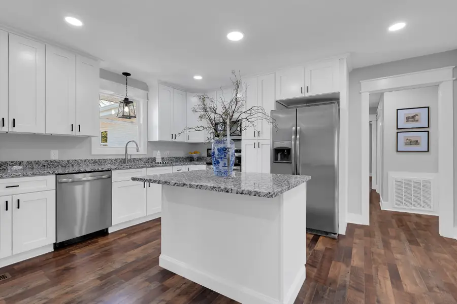 407 Dow Dr, Shelbyville, TN 37160 - Image #3