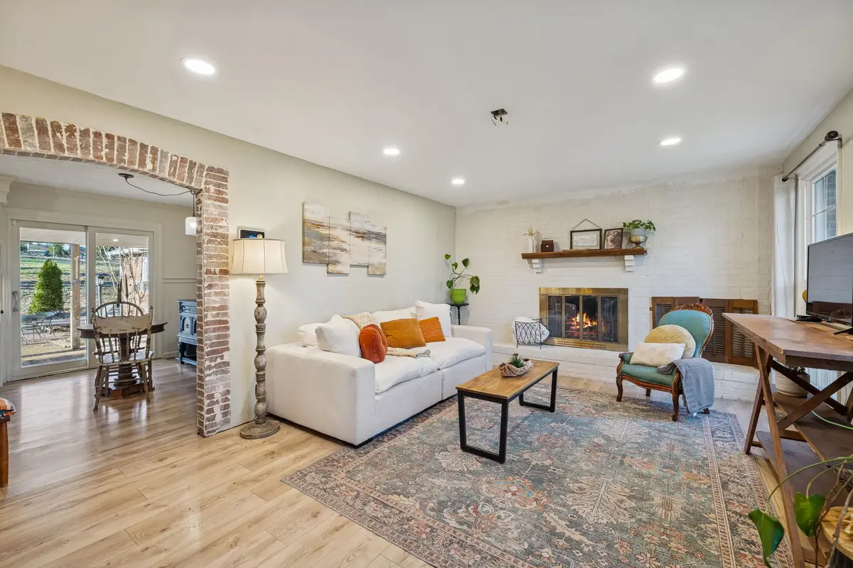 109 Timber Trl, Hendersonville, TN 37075 - Image #1