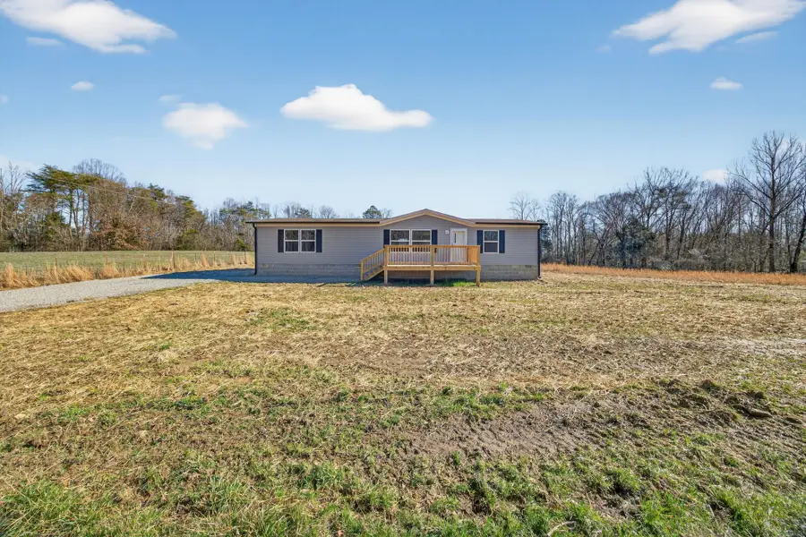 129 Earl Phillips Lane, Hilham, TN 38568 - Image #2