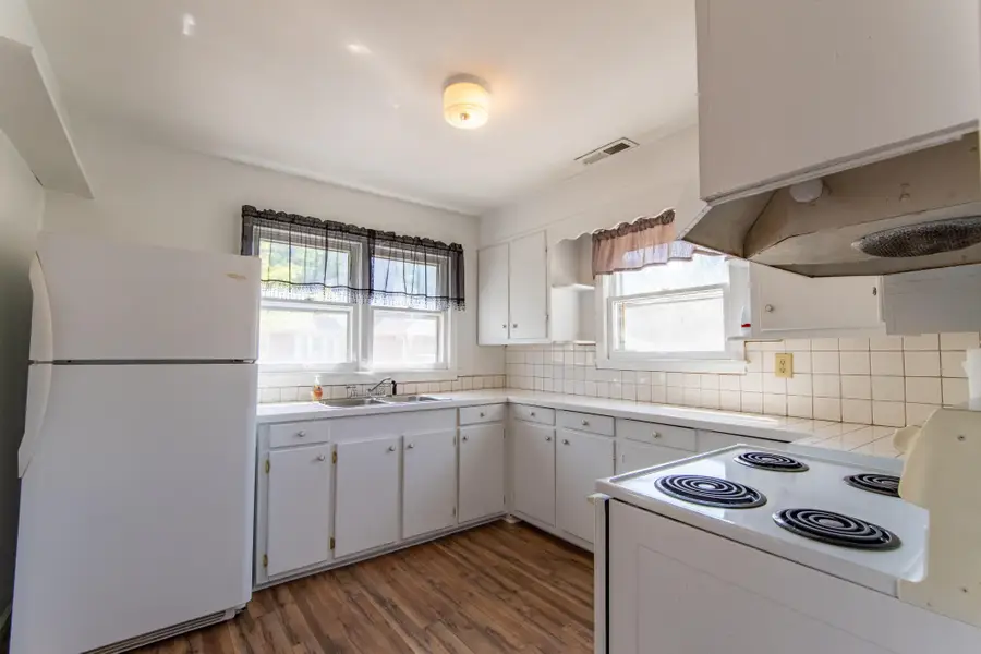 230 White St, Savannah, TN 38372 - #3