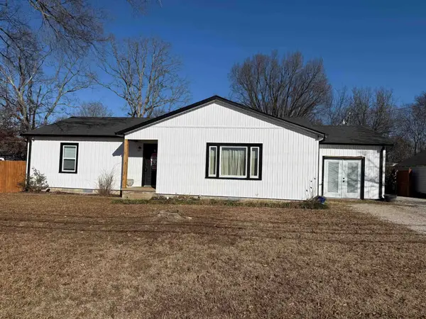 385 Pinhook Dr, Savannah, TN 38372