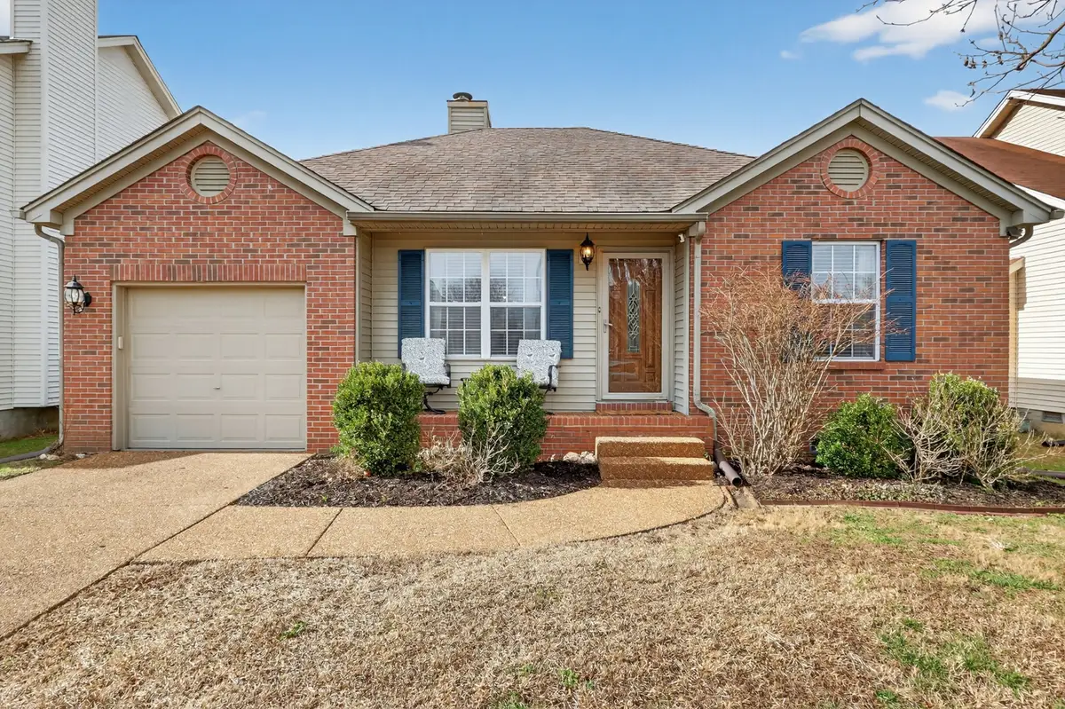 2941 River Bend Dr, Nashville, TN 37214 - #1