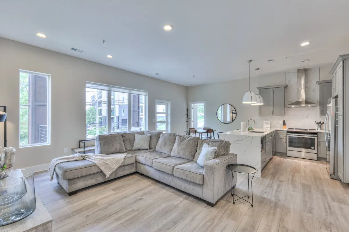 119 Mason Avenue #201, Nashville, TN 37203 - Image #1