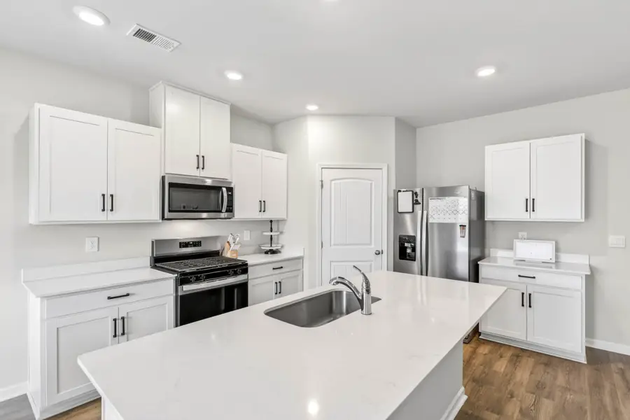 2172 Seiver Ln, White House, TN 37188 - Image #3