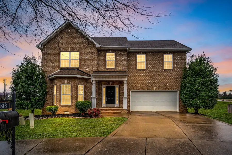 818 W Sagewood Dr, Gallatin, TN 37066 - Image #2