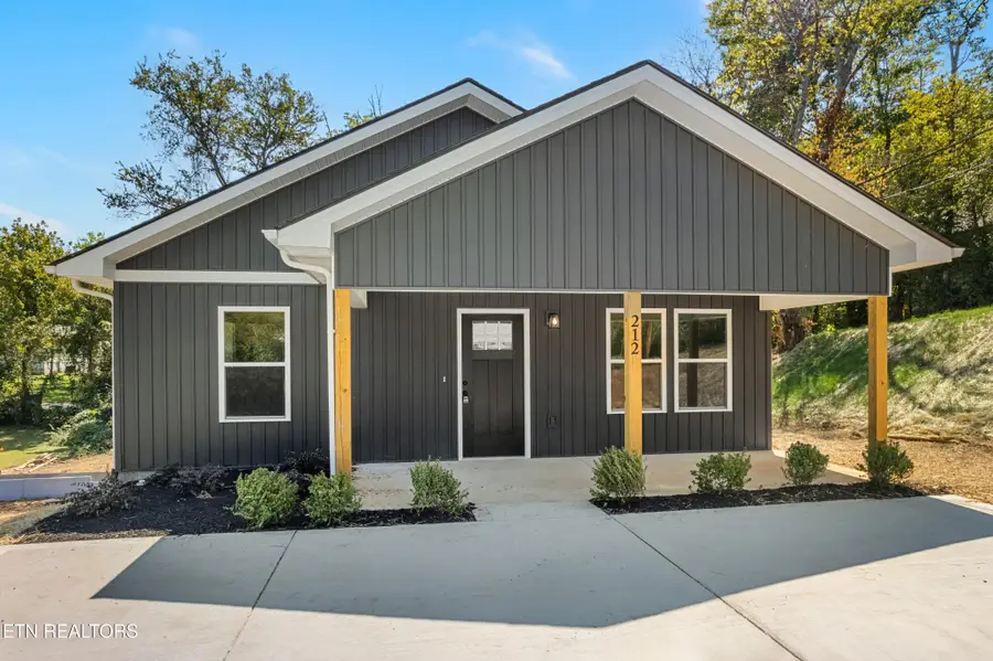 212 Avenue C, Knoxville, TN 37920 - #2