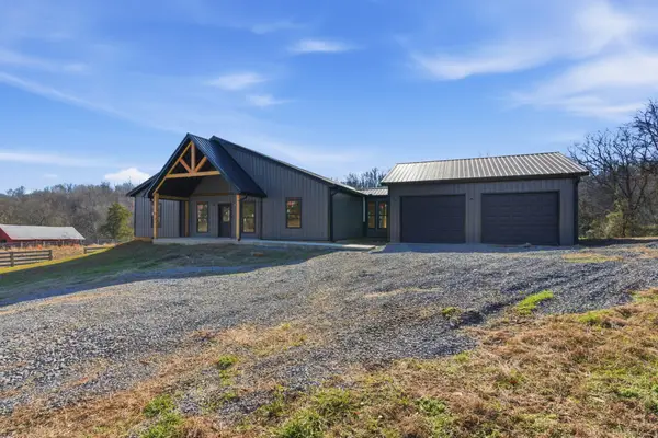 2731 Highway 25, Cottontown, TN 37048