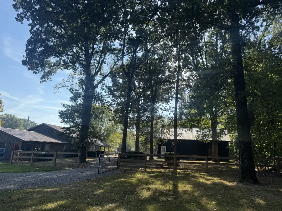 1382 Cavern Ct, Clarksville, TN 37043 - Image #2