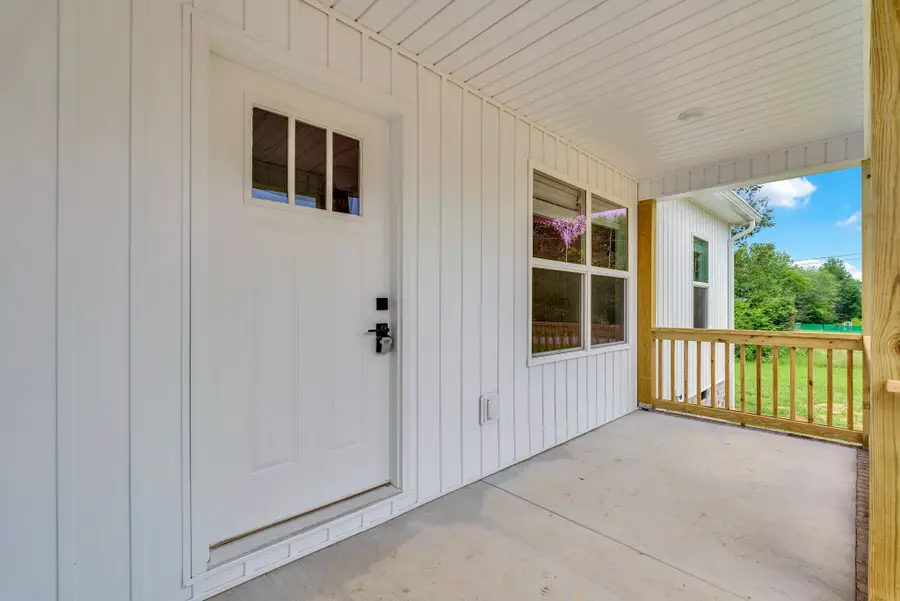 288 Westwood Dr, Sparta, TN 38583 - #2