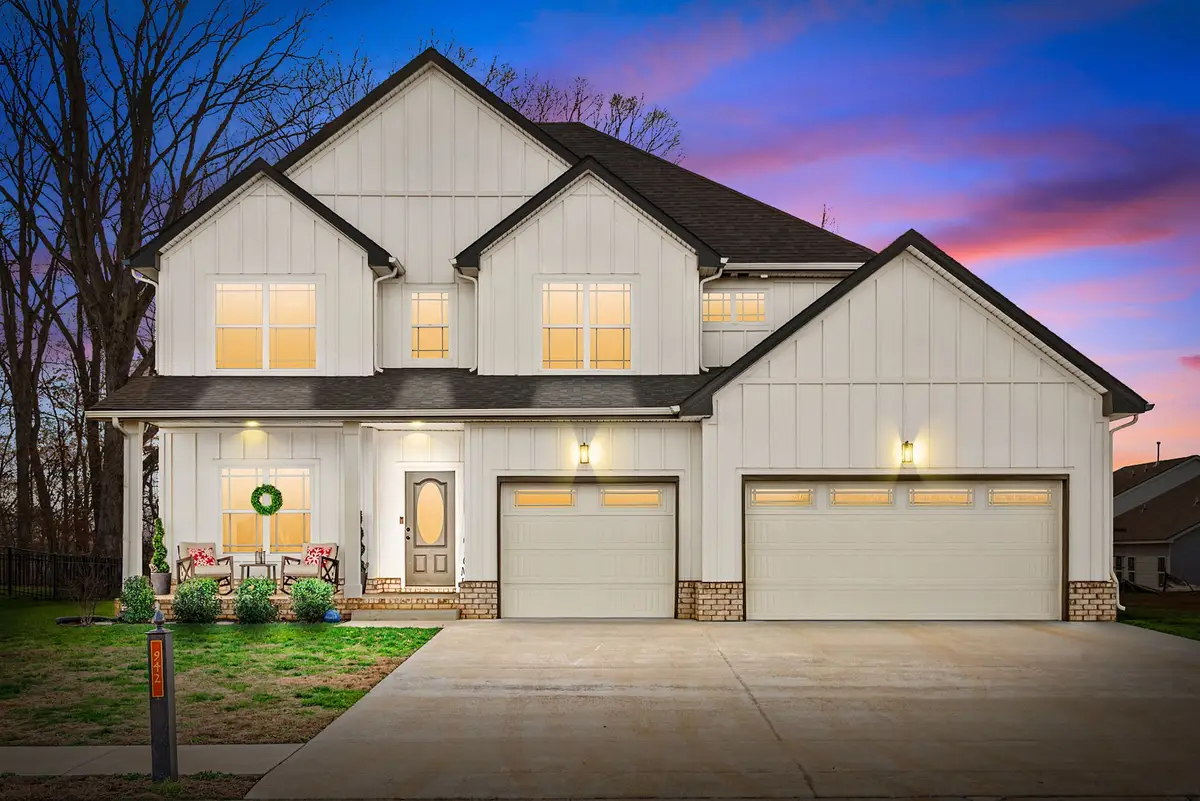 942 Alton Dr, Clarksville, TN 37043 - Image #1