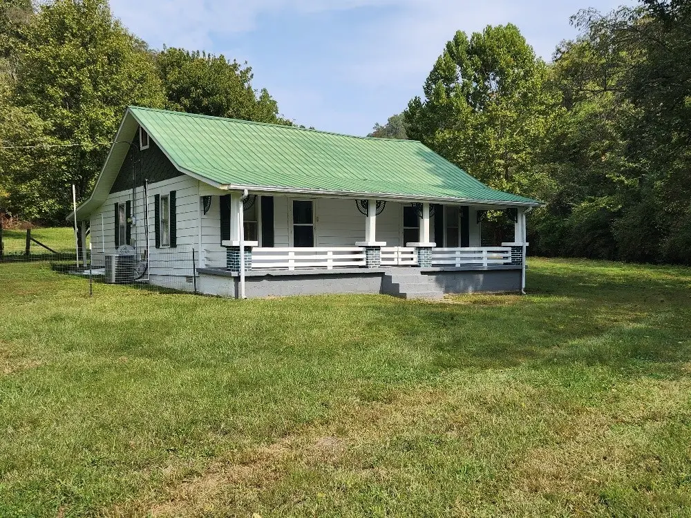 644 Webster Branch Ln, Whitleyville, TN 38588 - #1