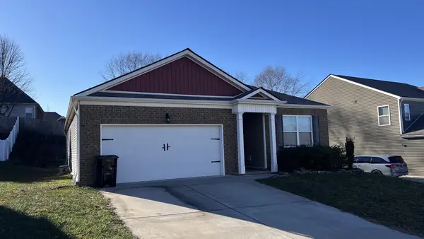 228 Autumn Terrace Ln, Clarksville, TN 37040