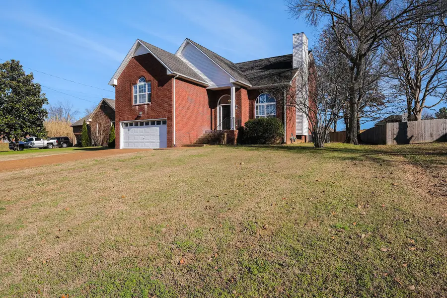 129 Candle Wood Dr, Hendersonville, TN 37075 - Image #2
