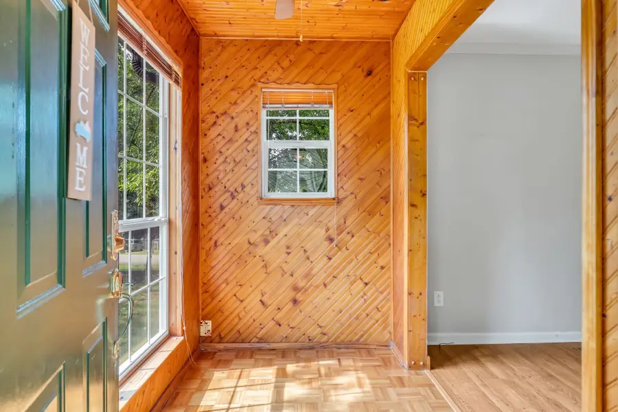 1510 Walnut Hills Dr, Chapel Hill, TN 37034 - Image #2