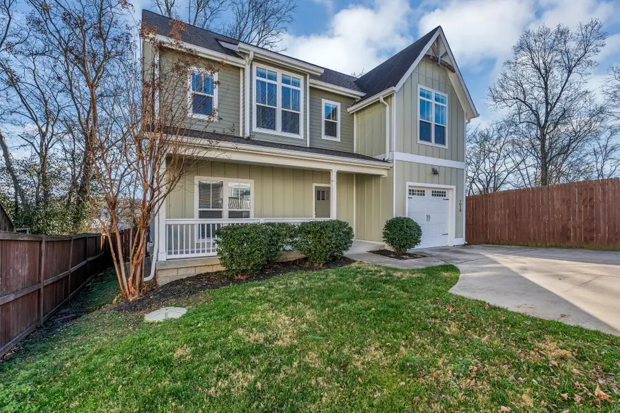 702B Waco Dr, Nashville, TN 37209 - Image #2