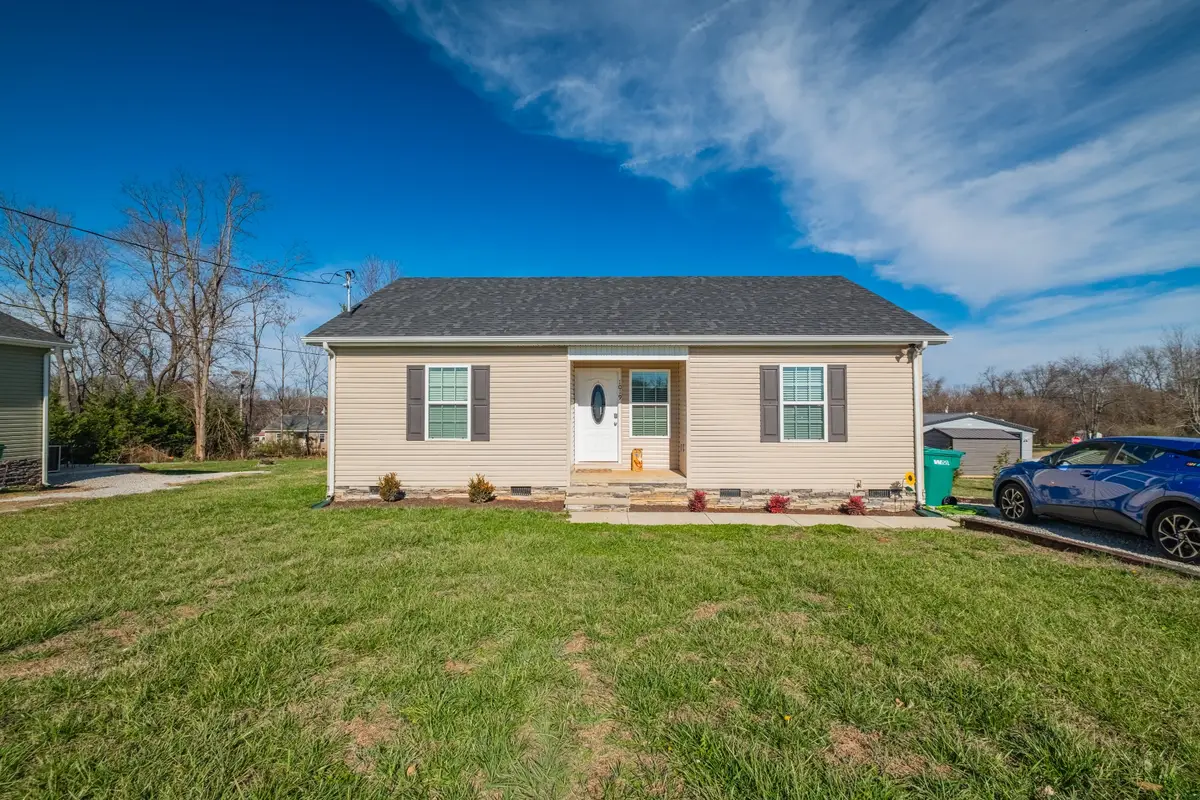 1019 Old Cowan Rd, Winchester, TN 37398 - Image #1