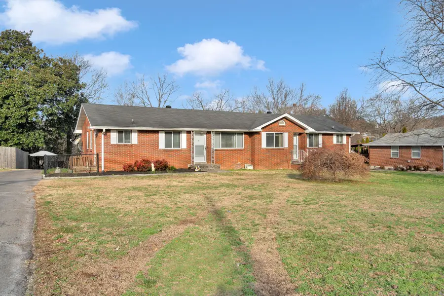 218 Cumberland Cir, Nashville, TN 37214 - #3