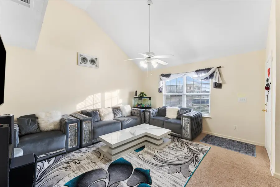 2053 George Buchanan Dr, La Vergne, TN 37086 - Image #3