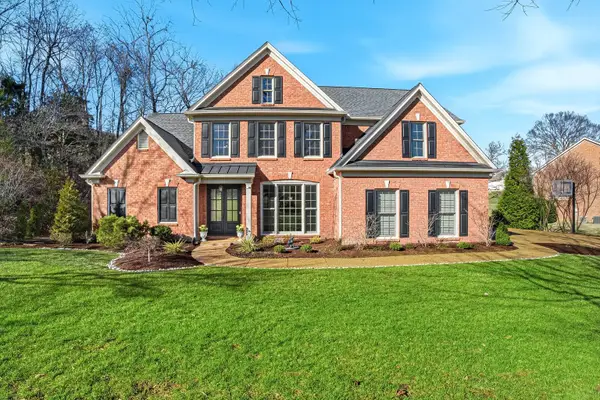 9526 Fayette Dr, Brentwood, TN 37027