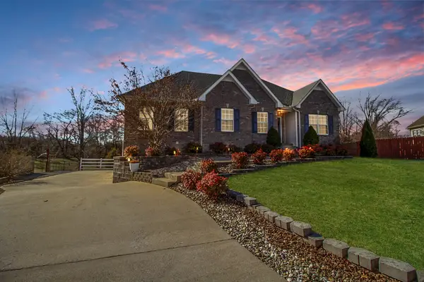 973 Ernest Stewart Dr, Clarksville, TN 37042