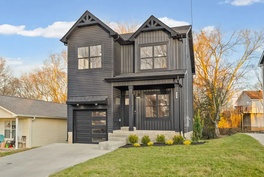 419 9th St, Clarksville, TN 37040 - #3