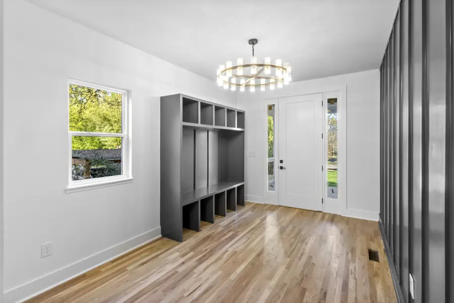 3826 Saunders Ave, Nashville, TN 37216 - Image #2