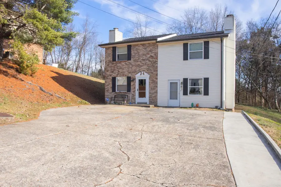 208 Leeshan Ct, Antioch, TN 37013 - Image #2