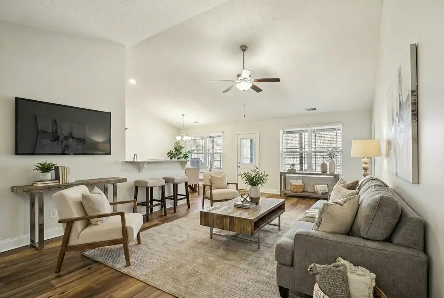 1030 Berra Dr, Springfield, TN 37172 - Image #2