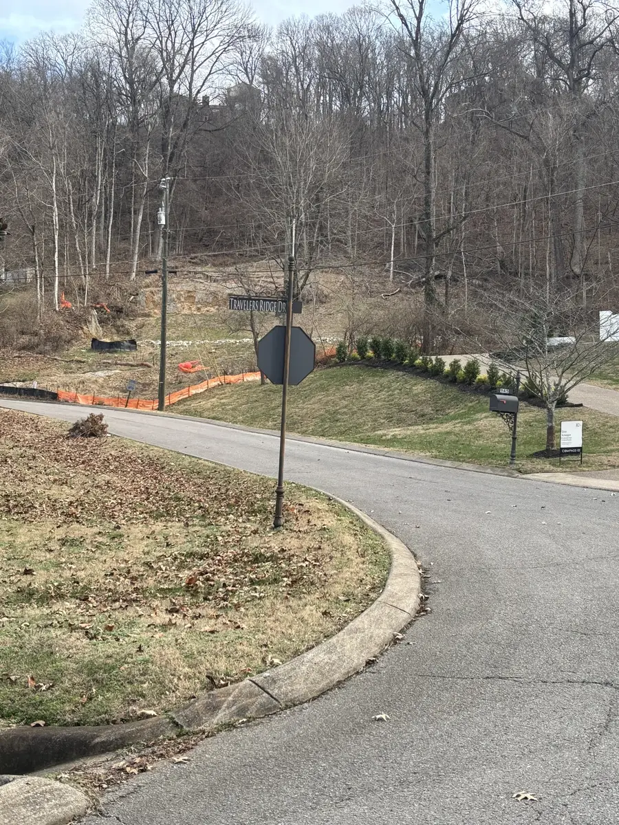 941 Travelers Ct, Nashville, TN 37220 - Image #2