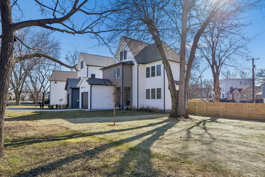 525B Croley Dr, Nashville, TN 37209 - Image #2