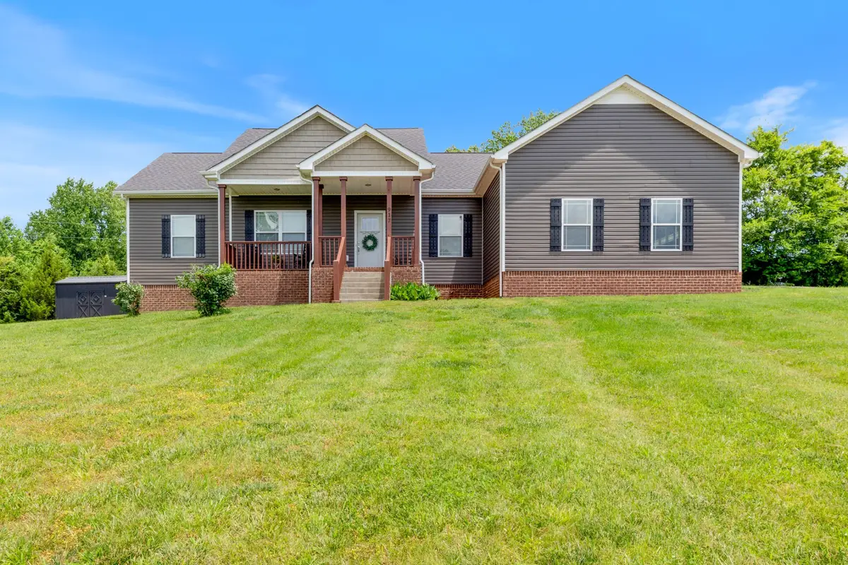 1513 Liberty Rd, Charlotte, TN 37036 - Image #1