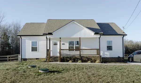 2482 Jason Dr, Chapel Hill, TN 37034