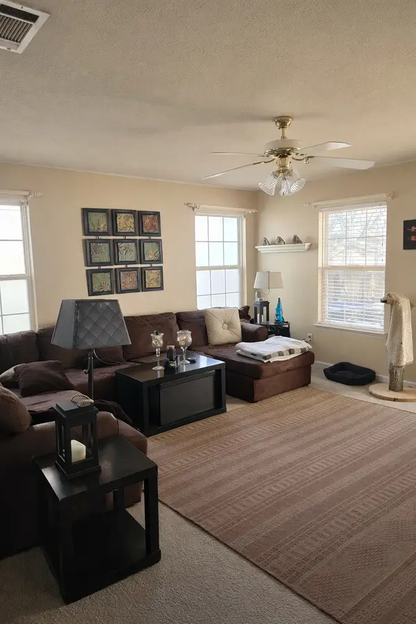 967 Evie Ann Ln #967, La Vergne, TN 37086