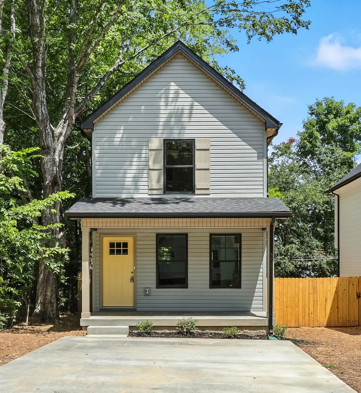 1227 Greenfield Dr, Clarksville, TN 37040 - Image #1