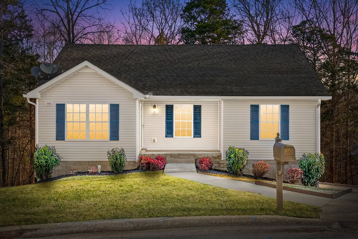 1053 Red Apple Ct, Clarksville, TN 37040 - Image #1