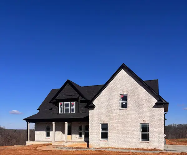 1051 Linder Ridge Rd, Woodlawn, TN 37191