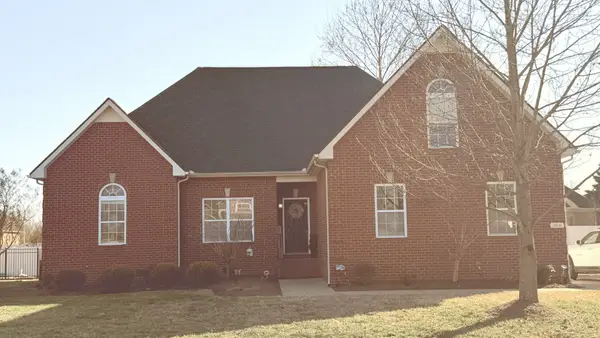3606 Geneva Dr, Murfreesboro, TN 37128