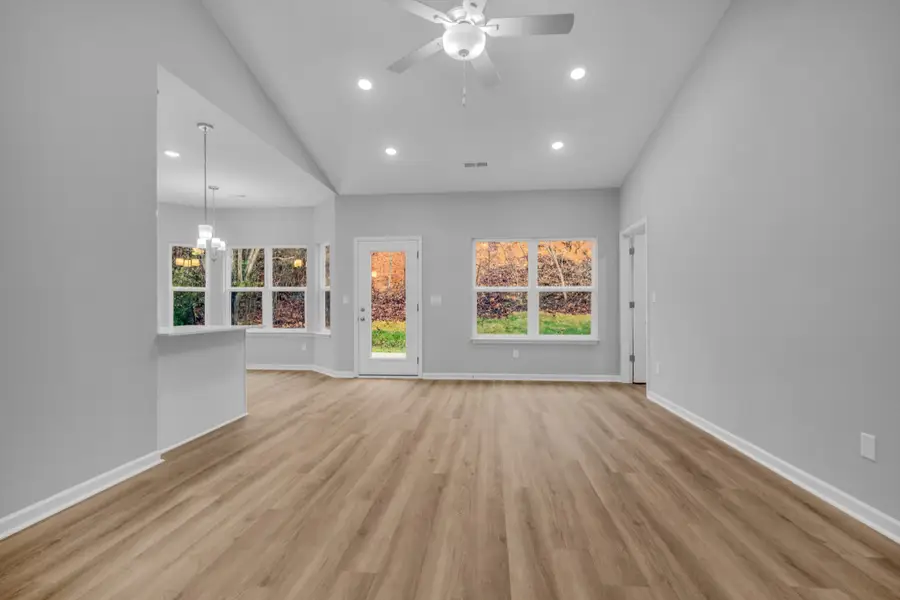 108 W Quail Hollow Way, Dickson, TN 37055 - Image #2